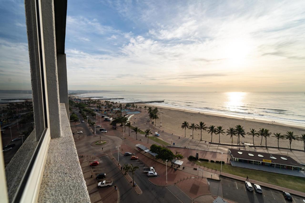 Gooderson Tropicana Hotel Durban Bagian luar foto
